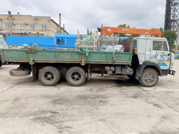 Грузовой бортовой КАМАЗ 53202